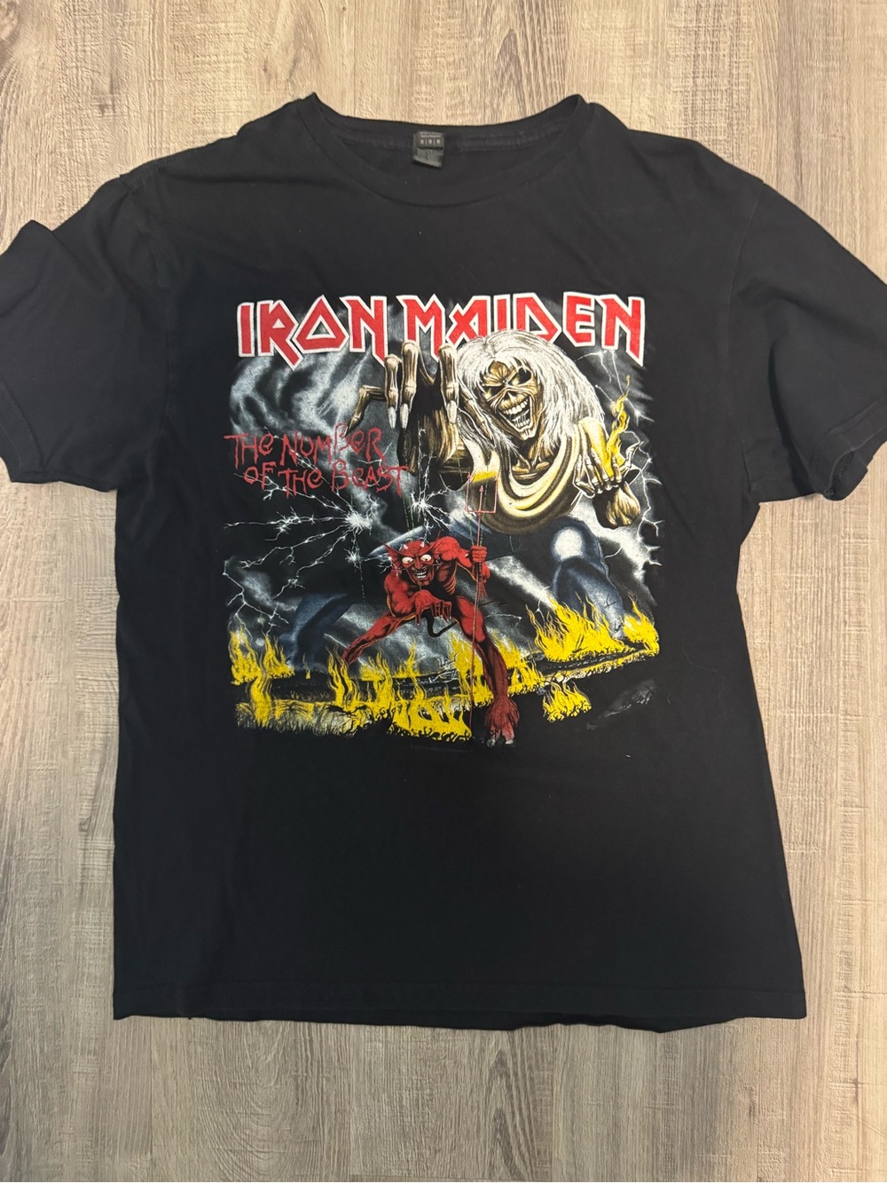Gildan Black Iron Maiden 'The Number of the Beast' Graphic Tee